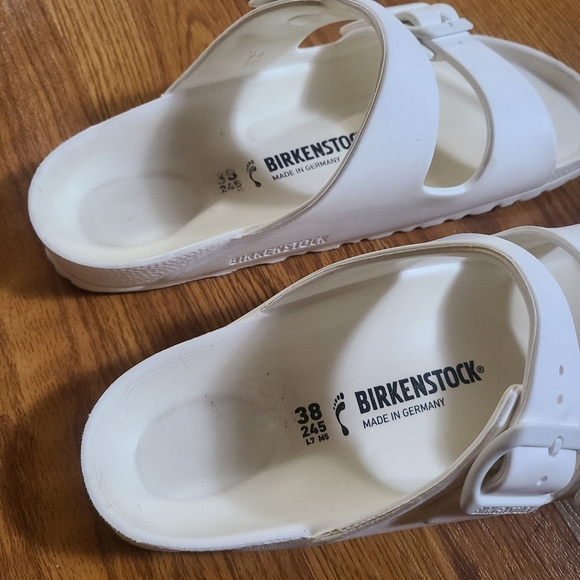 Birkenstock Black Sandles Size 38 - Picture 5 of 6